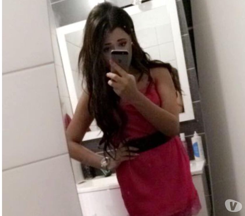 Moment sans prise de tête avec belle étudiante